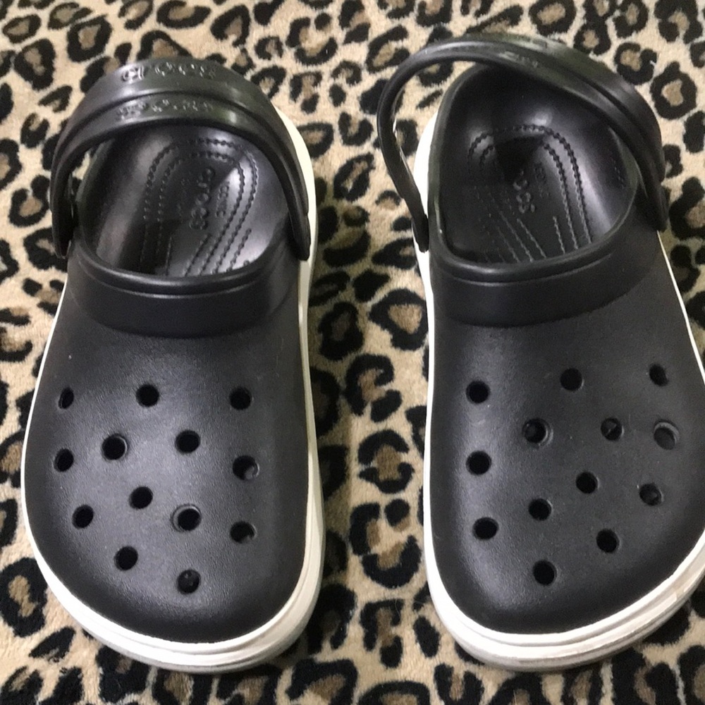Crocs womens 7